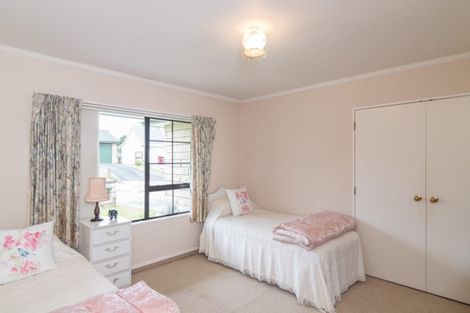 Photo of property in 1 Lake View Court, Paraparaumu, 5032