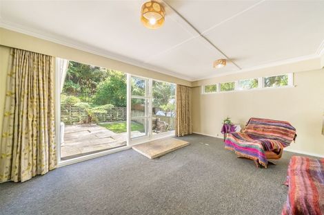 Photo of property in 96 Pinehaven Road, Pinehaven, Upper Hutt, 5019