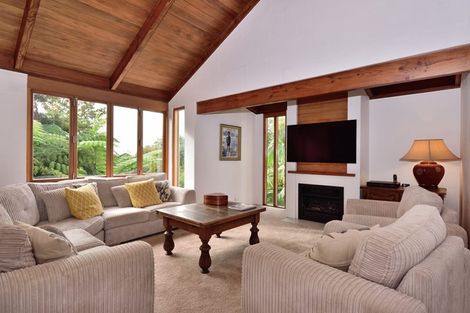 Photo of property in 26 Braemar Road, Castor Bay, Auckland, 0620