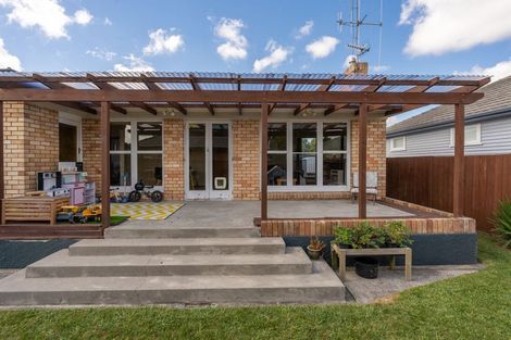 Photo of property in 77 East Street, Enderley, Hamilton, 3214