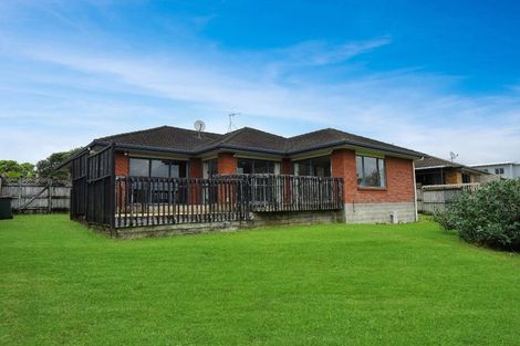 Photo of property in 33 Fergy Crescent, Wattle Downs, Auckland, 2103