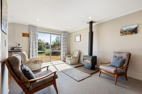 Photo of property in 12 Willowside Place, Amberley, 7410