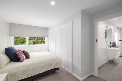 Photo of property in 87 Cashmere Road, Cashmere, Christchurch, 8022