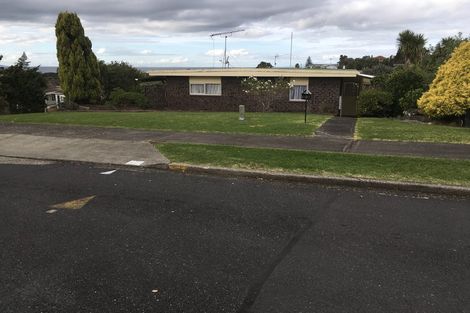 Photo of property in 1/20 Halldene Terrace, Red Beach, 0932