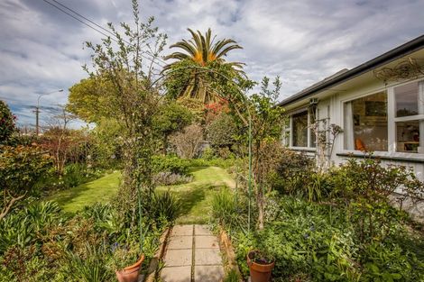 Photo of property in 305 Wairakei Road, Bryndwr, Christchurch, 8053