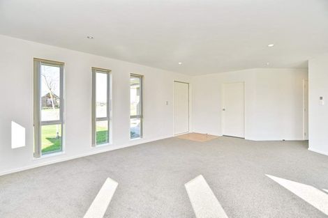 Photo of property in 69 Acacia Avenue, Rangiora, 7400