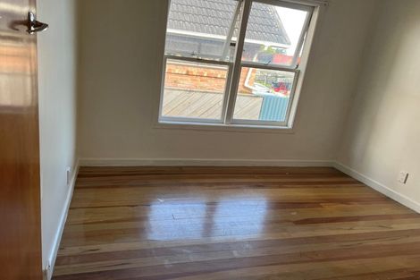 Photo of property in 57 Yeovil Road, Te Atatu Peninsula, Auckland, 0610