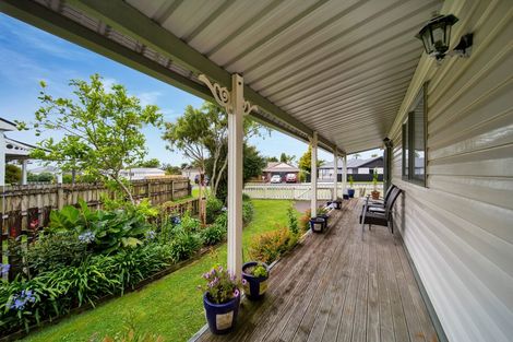 Photo of property in 16a Maire Street, Inglewood, 4330