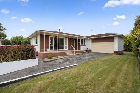 Photo of property in 46 Nevada Drive, Merrilands, New Plymouth, 4312