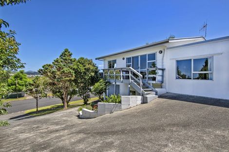 Photo of property in 39 Raumati Crescent, Onerahi, Whangarei, 0110