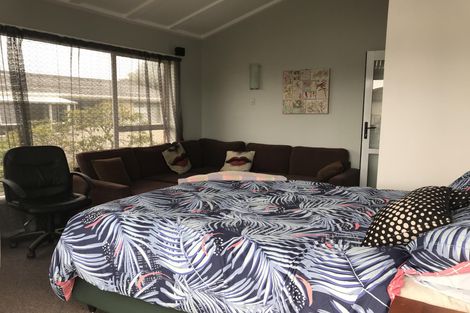 Photo of property in 89 Clawton Street, Westown, New Plymouth, 4310