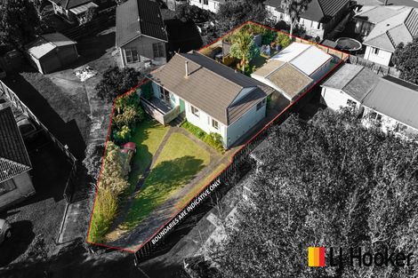 Photo of property in 22 Adel Place, Weymouth, Auckland, 2103