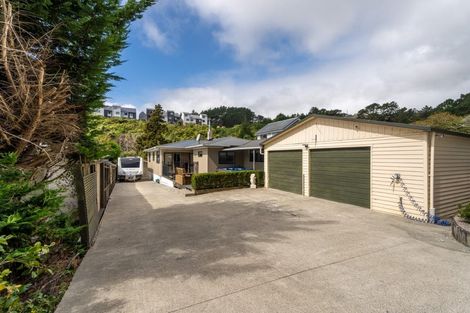 Photo of property in 23 Willowbank Road, Tawa, Wellington, 5028