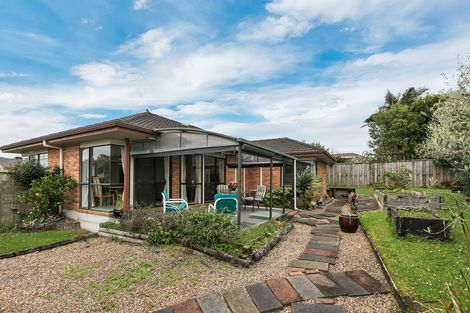 Photo of property in 4 Rush Creek Drive, Westgate, Auckland, 0614