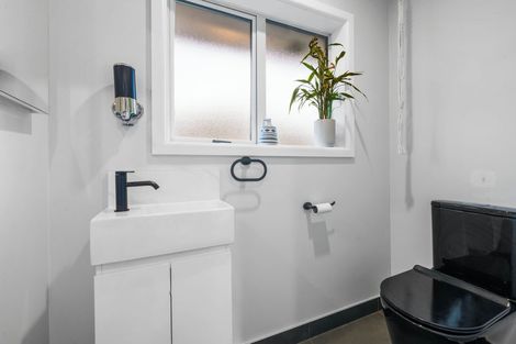 Photo of property in 41 Liverton Crescent, Bishopdale, Christchurch, 8053