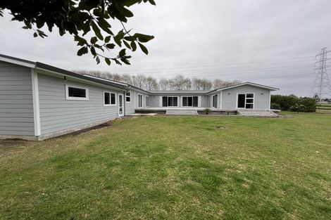 Photo of property in 171 Boord Crescent, Kumeu, 0891
