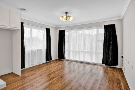 Photo of property in 18 Grey Street, Hawera, 4610