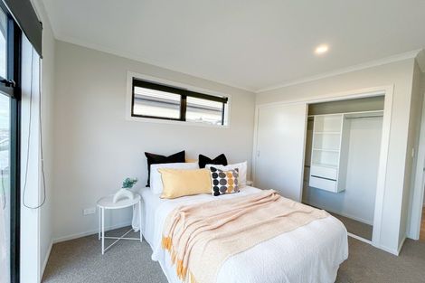 Photo of property in 15 Waruhia Crescent, Rototuna North, 3281