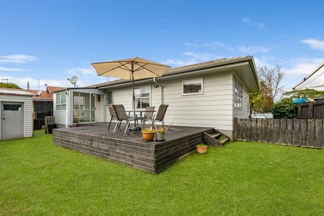 Photo of property in 10 Adam Place, Mangakakahi, Rotorua, 3015