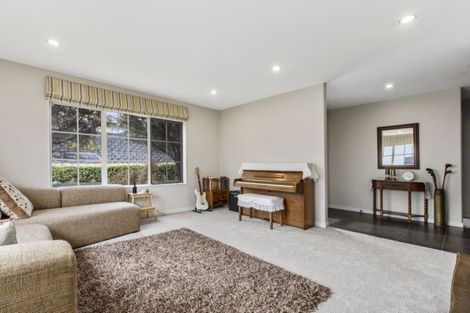 Photo of property in 64 Laurel Oak Drive, Schnapper Rock, Auckland, 0632