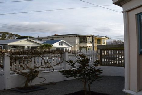 Photo of property in 29 Queen Street, Mount Victoria, Wellington, 6011