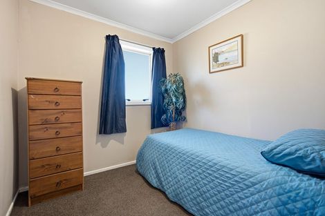 Photo of property in 17 Mortlake Street, Islington, Christchurch, 8042