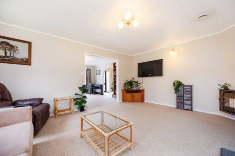 Photo of property in 46 Chatsworth Place, Highbury, Palmerston North, 4412