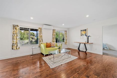 Photo of property in 25 Ballyboe Place, Pinehill, Auckland, 0632