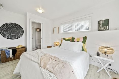 Photo of property in 27 Mortimer Terrace, Aro Valley, Wellington, 6021