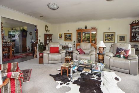 Photo of property in 60 Charles Street, Carterton, 5713