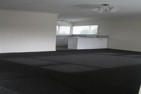 Photo of property in 18a Brian Crescent, Stanmore Bay, Whangaparaoa, 0932