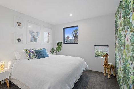 Photo of property in 12 Edgeware Road, St Albans, Christchurch, 8014
