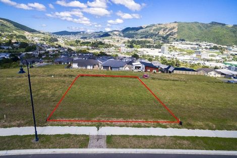 Photo of property in 30 Te Hoiere Street, Aotea, Porirua, 5024