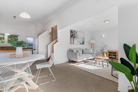 Photo of property in 274 Otumoetai Road, Otumoetai, Tauranga, 3110