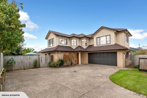 Photo of property in 5 William Woods Court, Flat Bush, Auckland, 2016