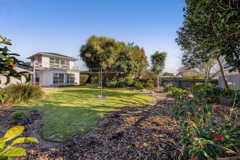 Photo of property in 16 Reid Avenue, Hawera, 4610