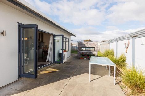 Photo of property in 1b Carthew Street, Feilding, 4702
