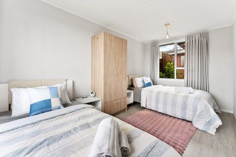 Photo of property in 4 Beverley Road, Stanmore Bay, Whangaparaoa, 0932