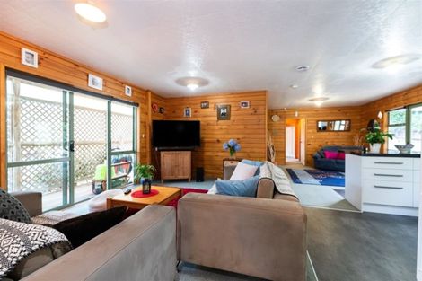 Photo of property in 2/53 Hellyers Street, Birkdale, Auckland, 0626