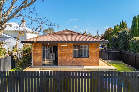 Photo of property in 1/3 Kelvin Road, Papakura, 2110