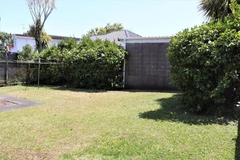 Photo of property in 4/54a Northboro Road, Belmont, Auckland, 0622