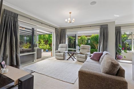 Photo of property in 2 Saratoga Court, Papamoa Beach, Papamoa, 3118