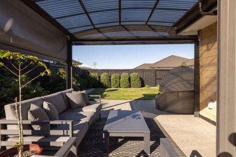 Photo of property in 8 Cupples Street, Papamoa Beach, Papamoa, 3118