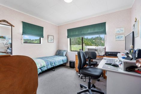 Photo of property in 310 Whananaki Road North, Opuawhanga, Hikurangi, 0181
