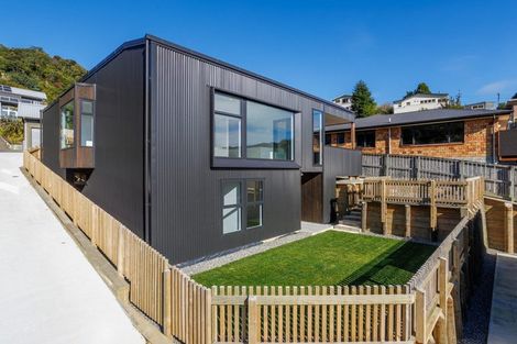 Photo of property in 12a Russell Street, Picton, 7220