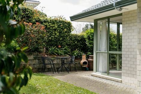 Photo of property in 2/12 Alexander Street, Cockle Bay, Auckland, 2014