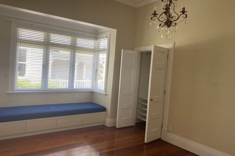 Photo of property in 34a Exmouth Road, Northcote, Auckland, 0627