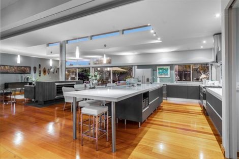 Photo of property in 21 Schopolo Place, Schnapper Rock, Auckland, 0632