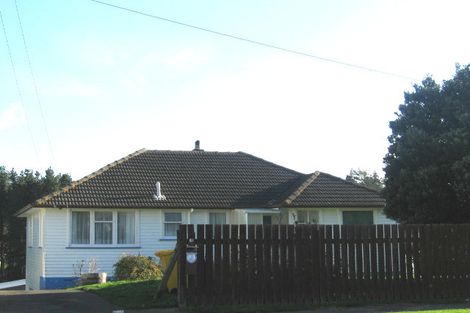 Photo of property in 21 Castor Crescent, Cannons Creek, Porirua, 5024