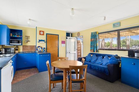 Photo of property in 15 Cook Drive, Whitianga, 3510